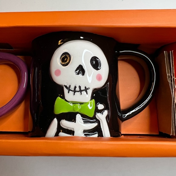 Set of 4 Halloween Ceramic Espresso Coffee Mugs Vampire Cat Skeleton Pumpkin - Picture 12 of 12
